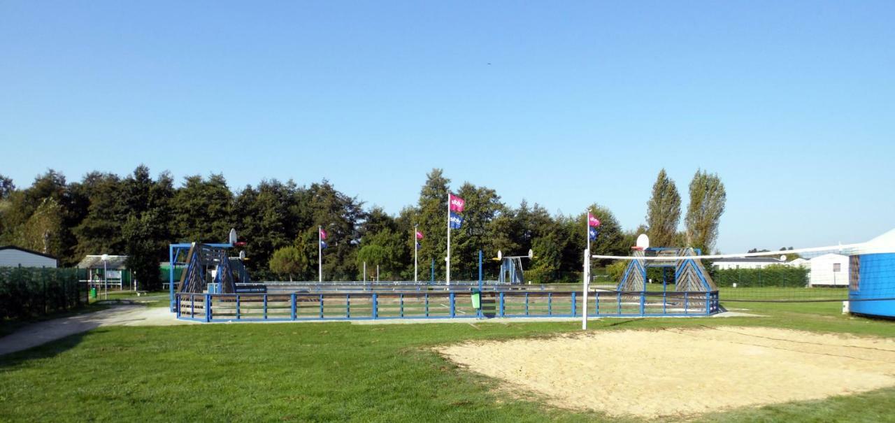 Camping Les Charmettes- Les Mathes Exteriör bild