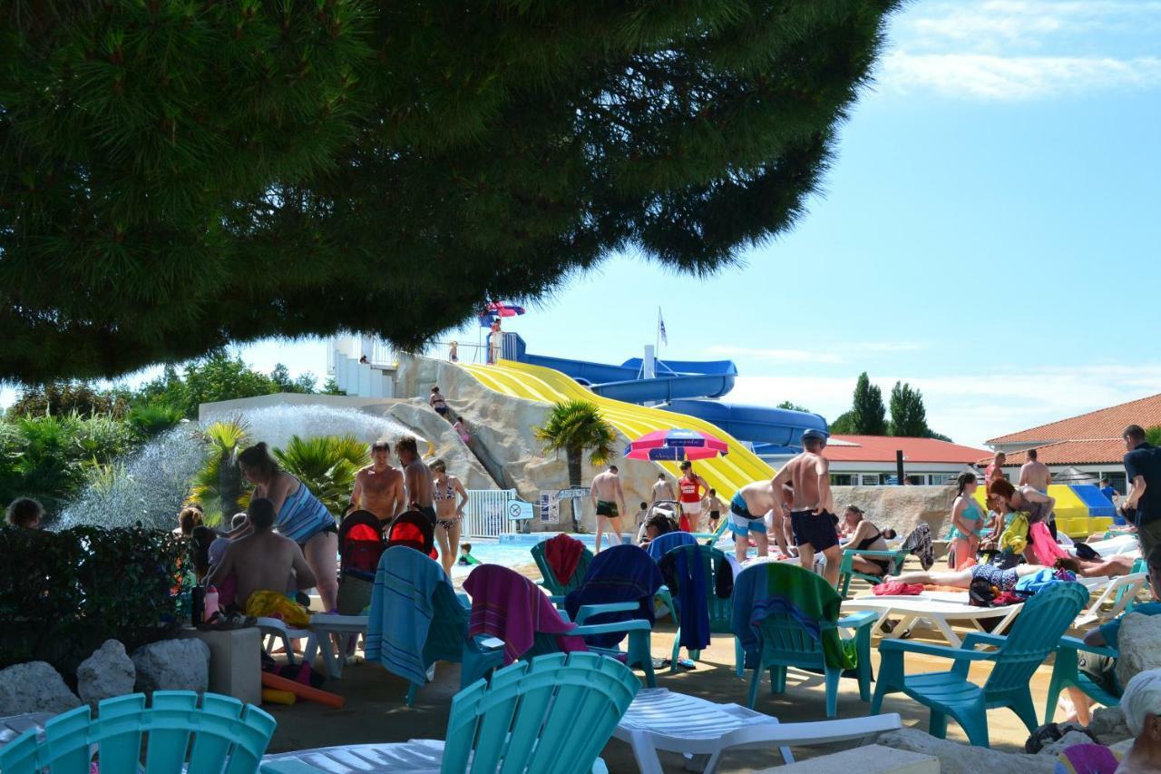 Camping Les Charmettes- Les Mathes Exteriör bild